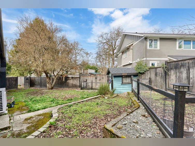 3771 Winston Crescent, Saanich, BC, V8X 1S2 - 34