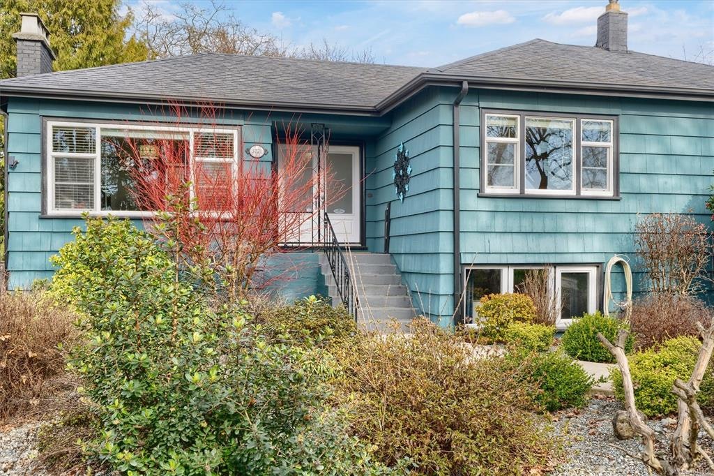 3771 Winston Crescent, Saanich, BC, V8X 1S2 - 45