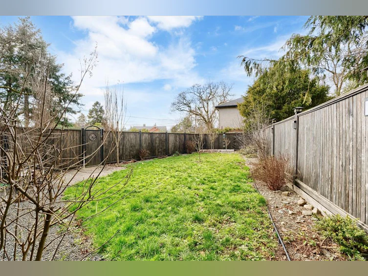 3771 Winston Crescent, Saanich, BC, V8X 1S2 - 38