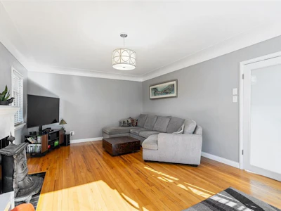 3771 Winston Crescent - 5