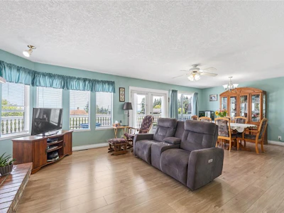 429 Davis Road - 2