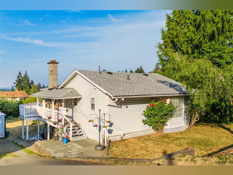 429 Davis Road, Ladysmith, BC, V9G 1V4