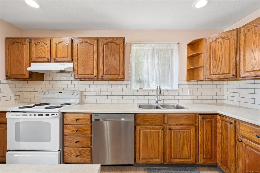 429 Davis Road, Ladysmith, BC, V9G 1V4 - 9