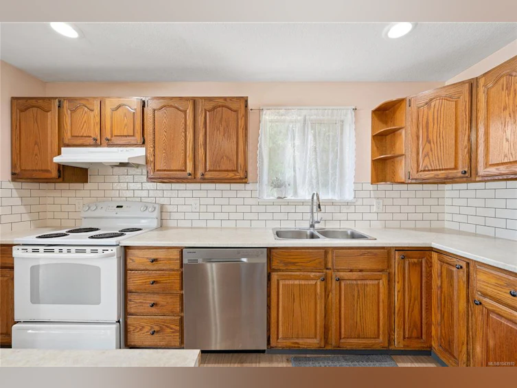 429 Davis Road, Ladysmith, BC, V9G 1V4 - 9