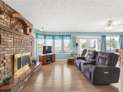 429 Davis Road - 3