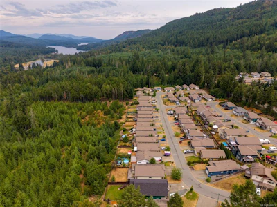 1072 Fitzgerald Road - 2