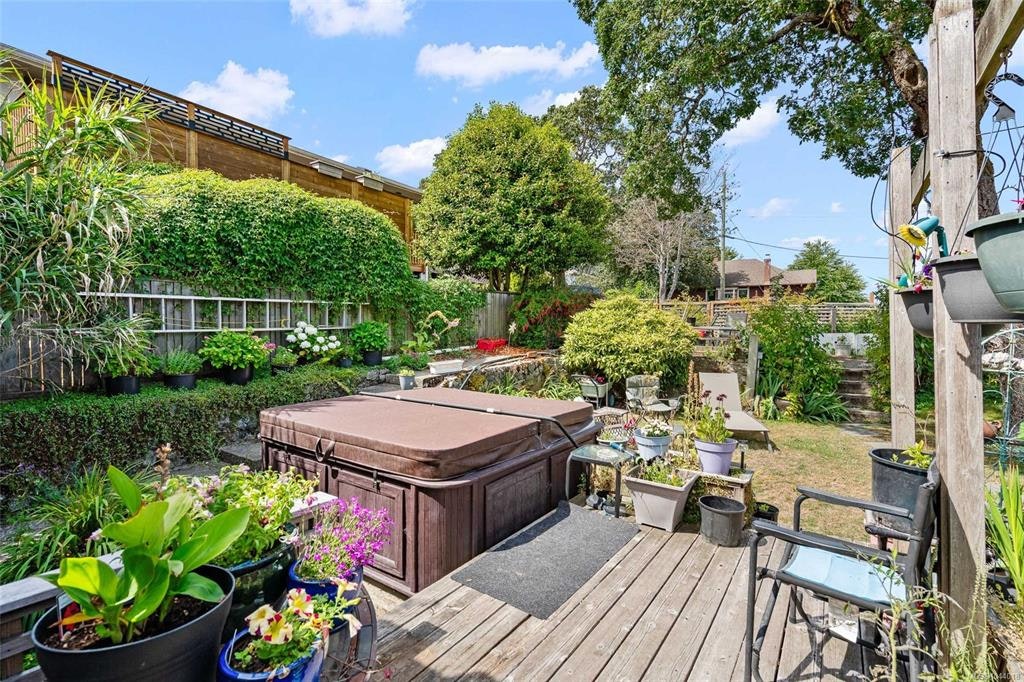 1439 Haultain Street, Victoria, BC, V8R 2J8 - 22