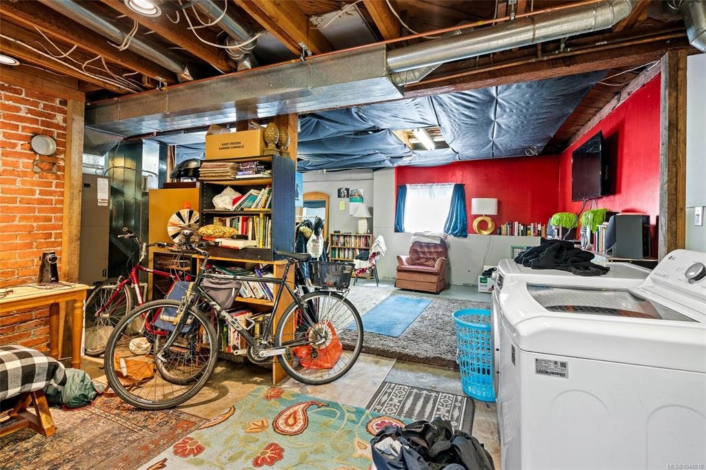 1439 Haultain Street, Victoria, BC, V8R 2J8 - 25