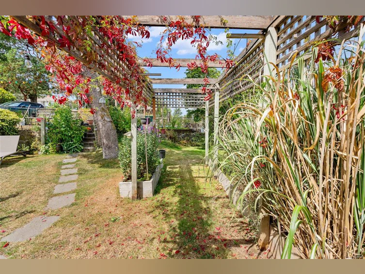 1439 Haultain Street, Victoria, BC, V8R 2J8 - 40
