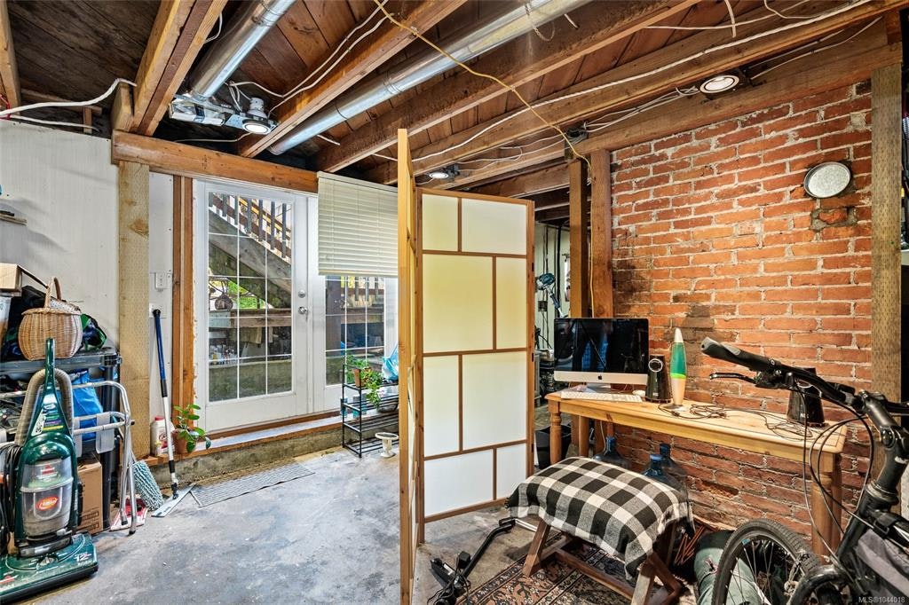 1439 Haultain Street, Victoria, BC, V8R 2J8 - 30
