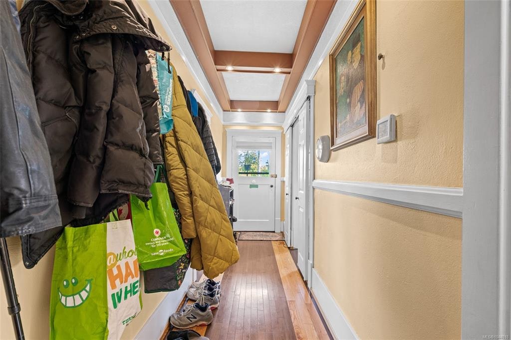 1439 Haultain Street, Victoria, BC, V8R 2J8 - 14