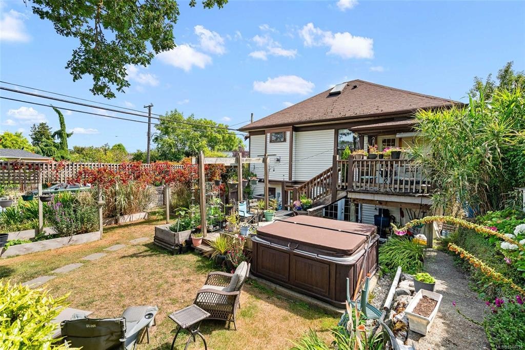 1439 Haultain Street, Victoria, BC, V8R 2J8 - 41