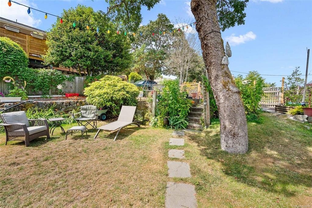 1439 Haultain Street, Victoria, BC, V8R 2J8 - 45