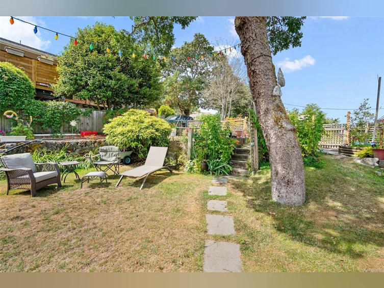 1439 Haultain Street, Victoria, BC, V8R 2J8 - 45