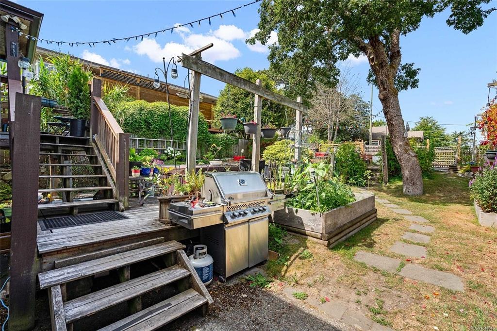 1439 Haultain Street, Victoria, BC, V8R 2J8 - 20
