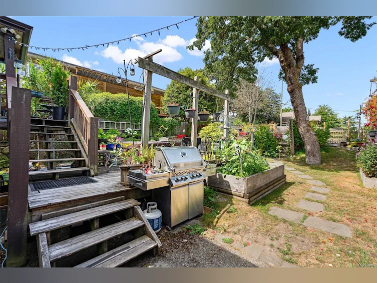 1439 Haultain Street, Victoria, BC, V8R 2J8 - 20