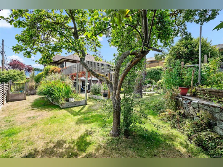 1439 Haultain Street, Victoria, BC, V8R 2J8 - 37