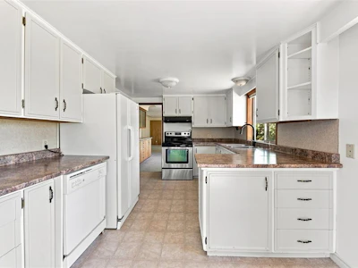 1900 Leyns Road - 5