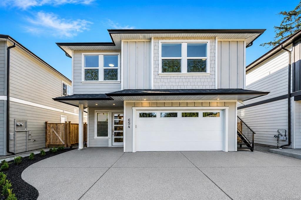 654 Wisteria Ridge, Langford, BC, V9B 3N4