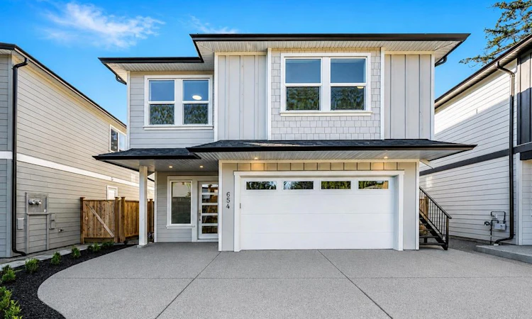 654 Wisteria Ridge