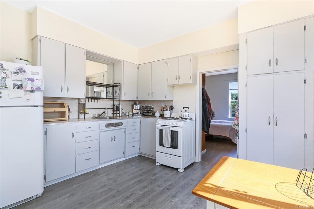 2780 Dunsmuir Avenue, Cumberland, BC, V0R 1S0 - 19