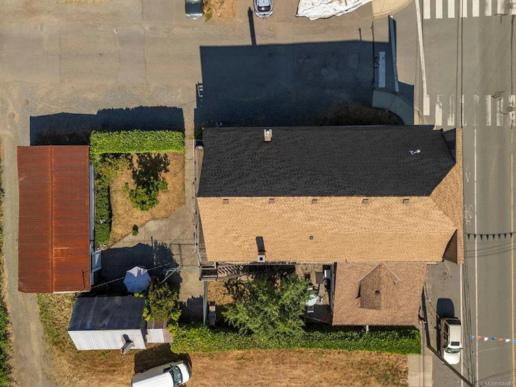 2780 Dunsmuir Avenue, Cumberland, BC, V0R 1S0 - 41