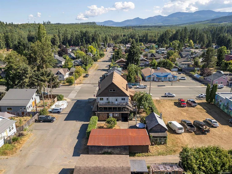 2780 Dunsmuir Avenue, Cumberland, BC, V0R 1S0 - 43
