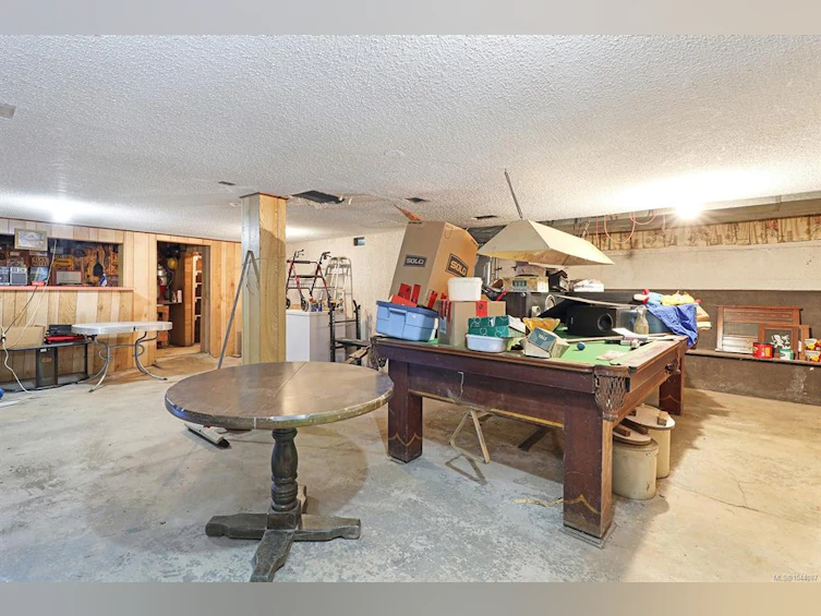 2780 Dunsmuir Avenue, Cumberland, BC, V0R 1S0 - 29