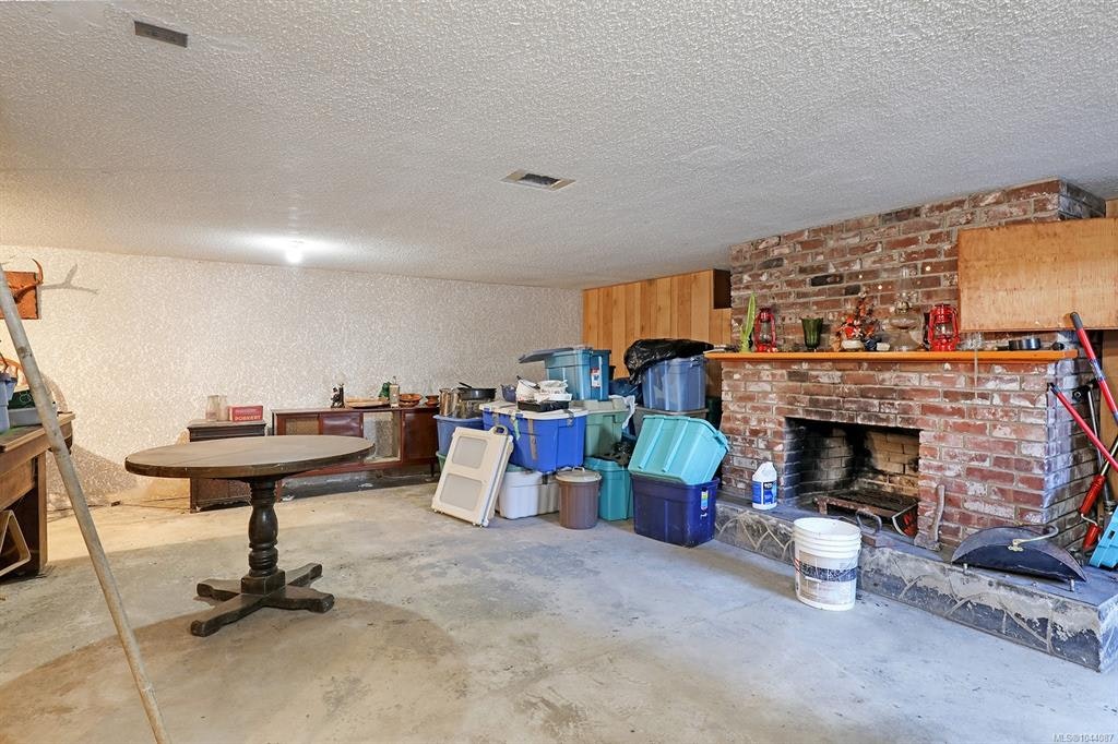 2780 Dunsmuir Avenue, Cumberland, BC, V0R 1S0 - 30