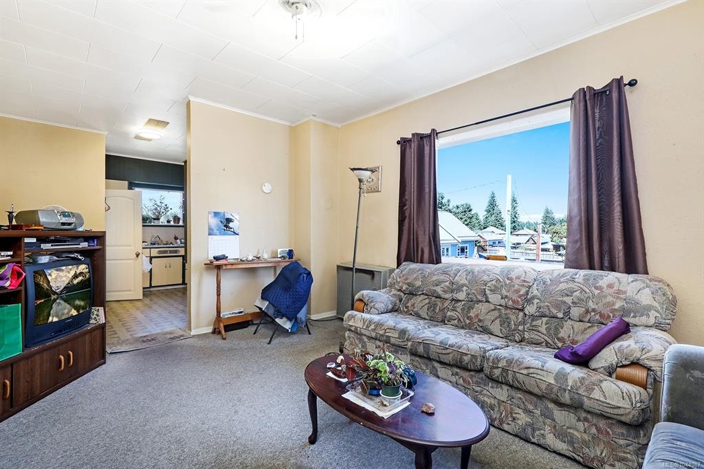 2780 Dunsmuir Avenue, Cumberland, BC, V0R 1S0 - 24