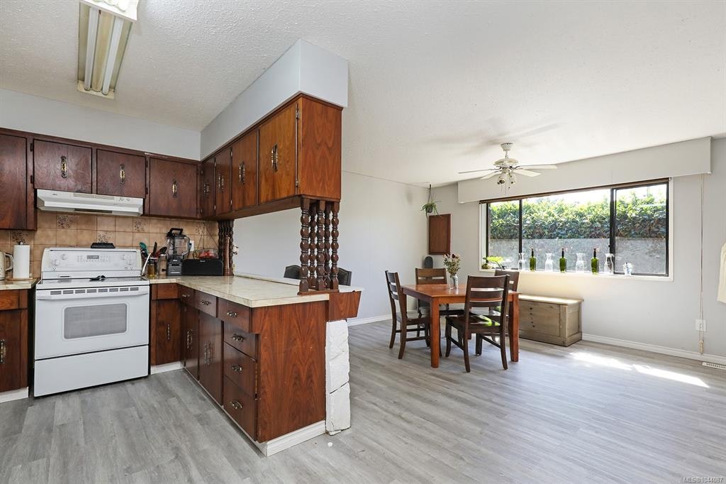 2780 Dunsmuir Avenue, Cumberland, BC, V0R 1S0 - 13