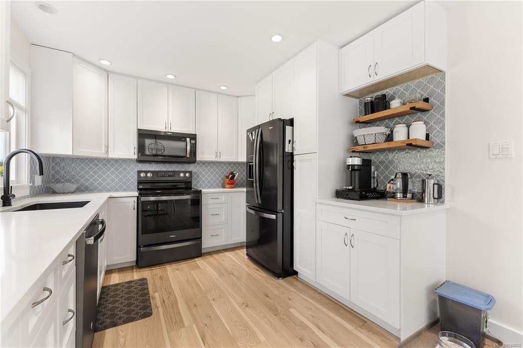 604 Galerno Road, Campbell River, BC, V9W 5Y2 - 5