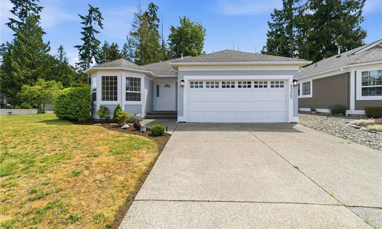 1325 Leeward Way