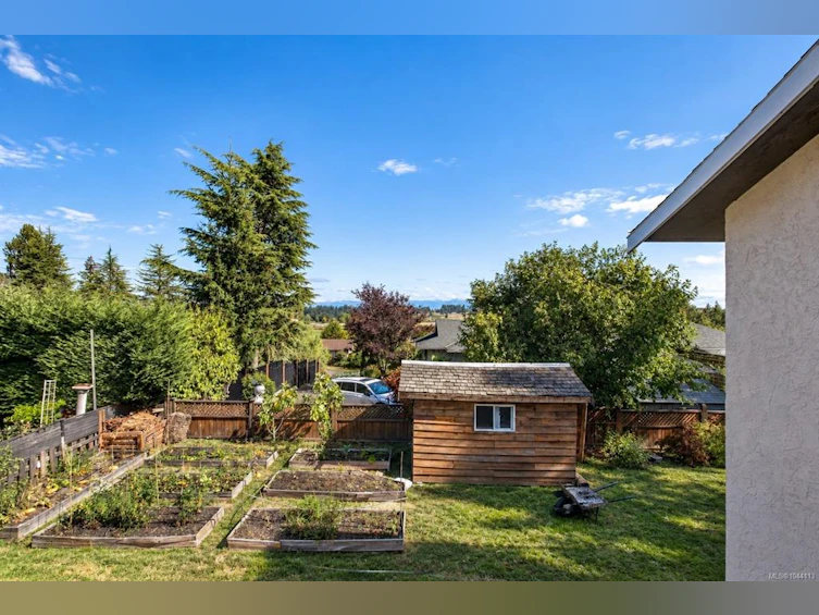 7031 West Saanich Road, Central Saanich, BC, V8M 1G8 - 34
