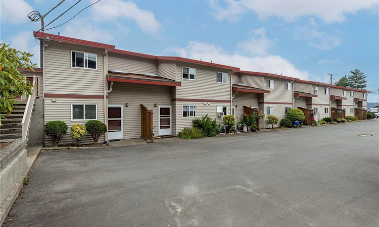 110-824 S Island Highway