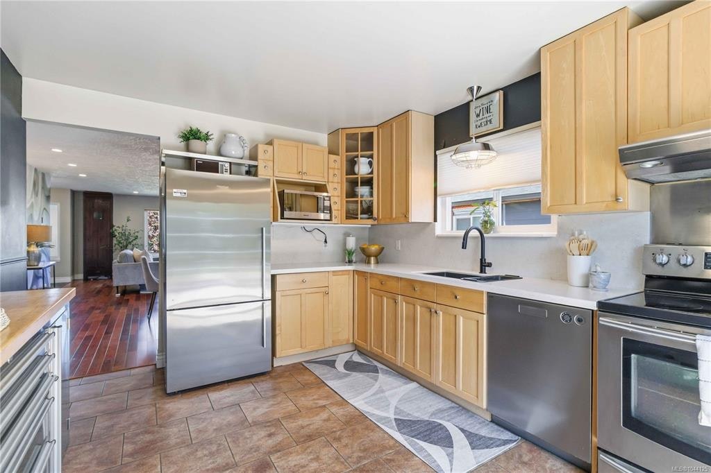 1171 Roy Road, Saanich, BC, V8Z 2X5 - 7