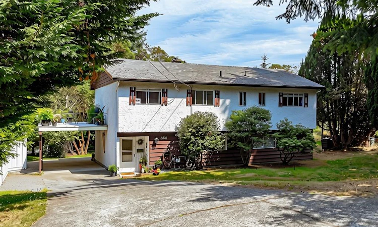3330 Ravenwood Road