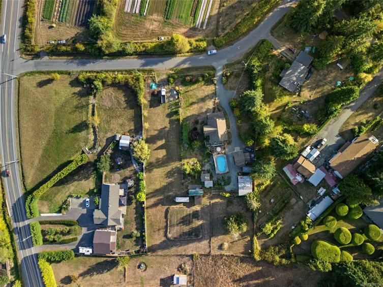 1559 Tatlo Road, Crofton, BC, V0R 1R0 - 5
