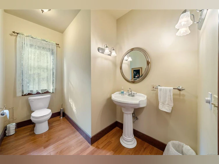 1559 Tatlo Road, Crofton, BC, V0R 1R0 - 31