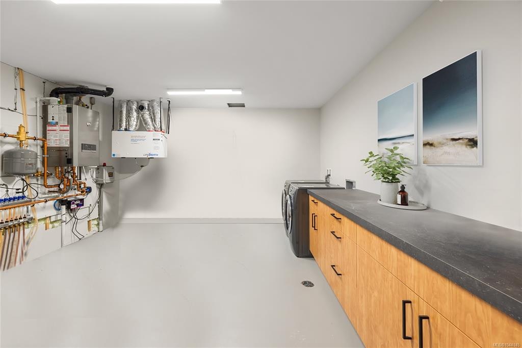 3025 Jackson Street, Victoria, BC, V8T 3Z7 - 29