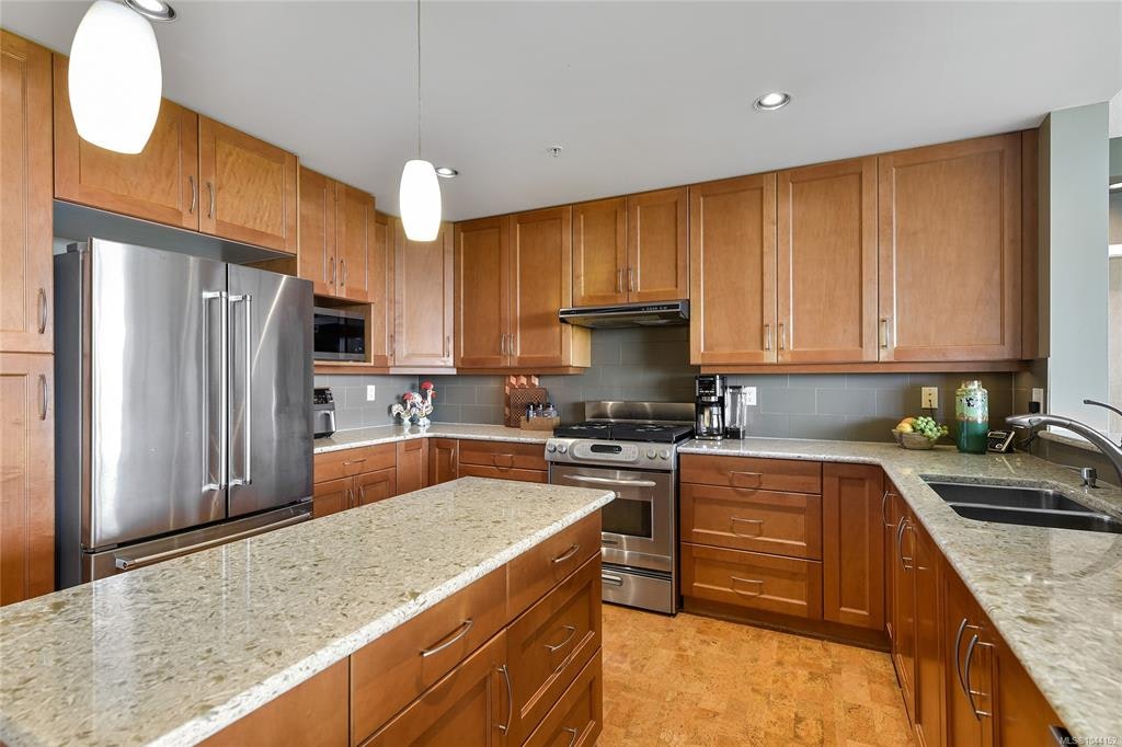 307-5332 Sayward Hill Crescent, Saanich, BC, V8Y 3H8 - 22