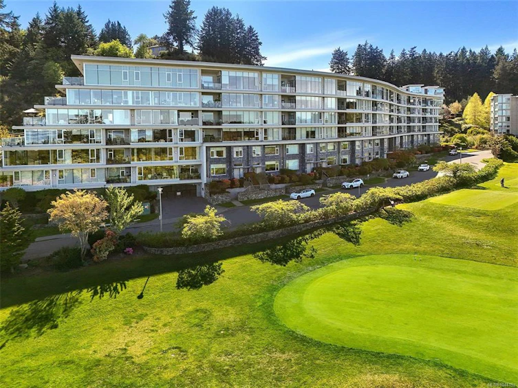 307-5332 Sayward Hill Crescent, Saanich, BC, V8Y 3H8 - 2