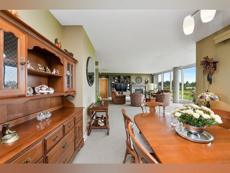 307-5332 Sayward Hill Crescent, Saanich, BC, V8Y 3H8 - 18