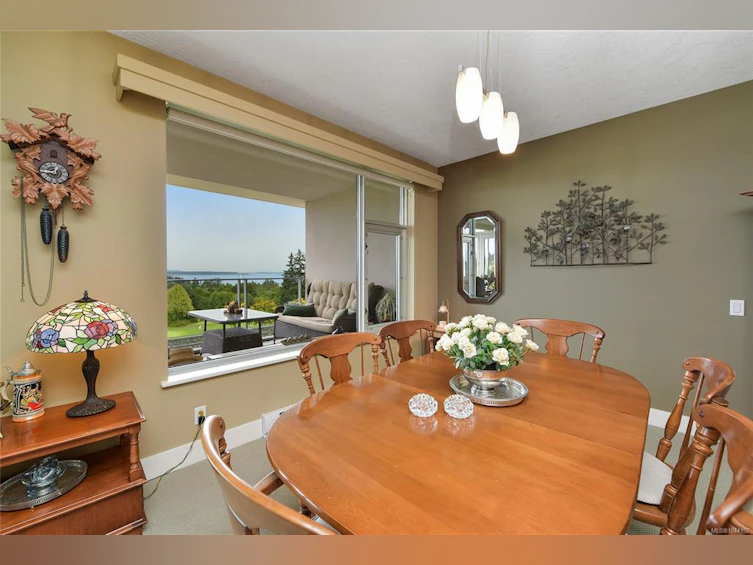 307-5332 Sayward Hill Crescent, Saanich, BC, V8Y 3H8 - 17