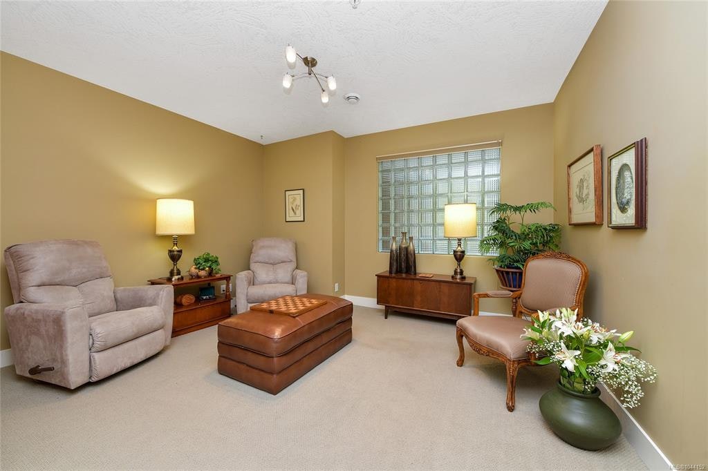 307-5332 Sayward Hill Crescent, Saanich, BC, V8Y 3H8 - 26