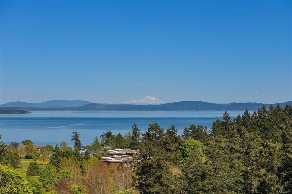 307-5332 Sayward Hill Crescent, Saanich, BC, V8Y 3H8 - 65