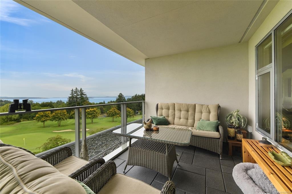 307-5332 Sayward Hill Crescent, Saanich, BC, V8Y 3H8 - 15