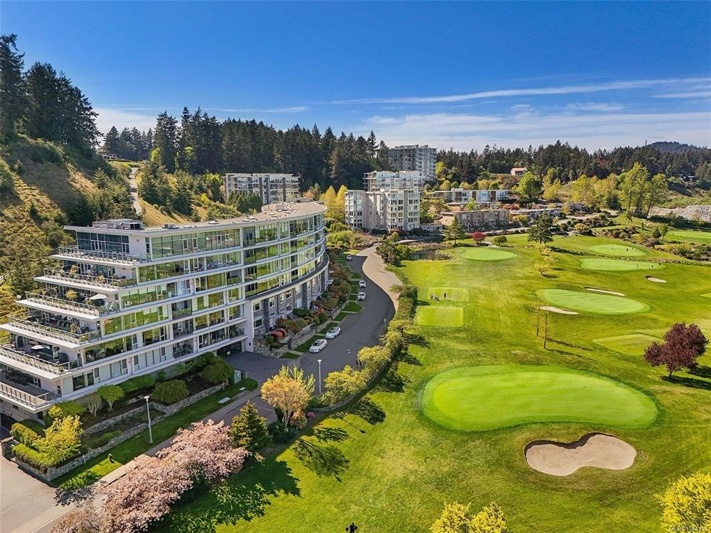 307-5332 Sayward Hill Crescent, Saanich, BC, V8Y 3H8 - 69