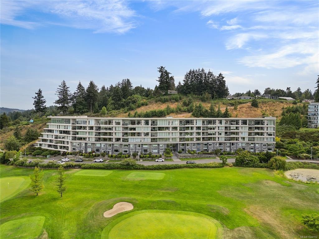 307-5332 Sayward Hill Crescent, Saanich, BC, V8Y 3H8 - 48