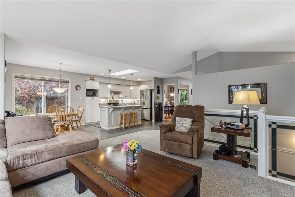 1107 Aery View Way, French Creek, BC, V9P 2N9 - 18